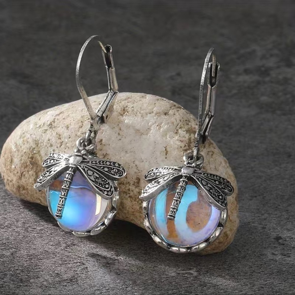 Silver Dragonfly Moonstone Round Dangle Drop Vintage Bohemian Earrings NWT